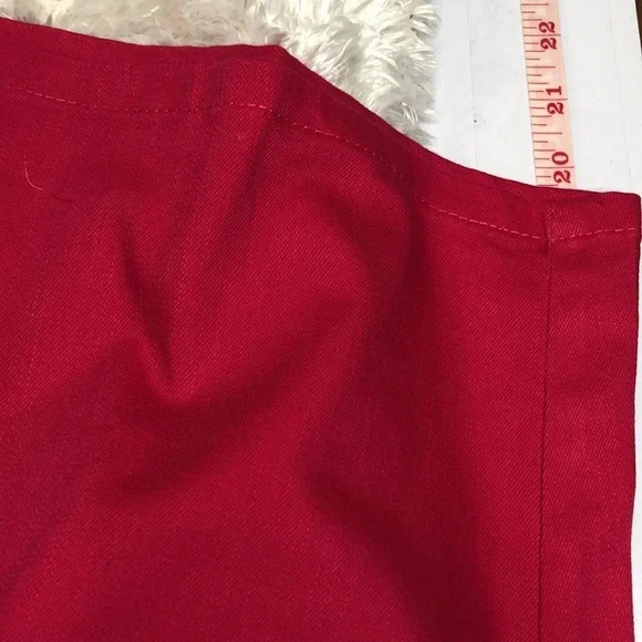 WOMAN WITHIN Dark Pink Capris - Picture 5 of 6